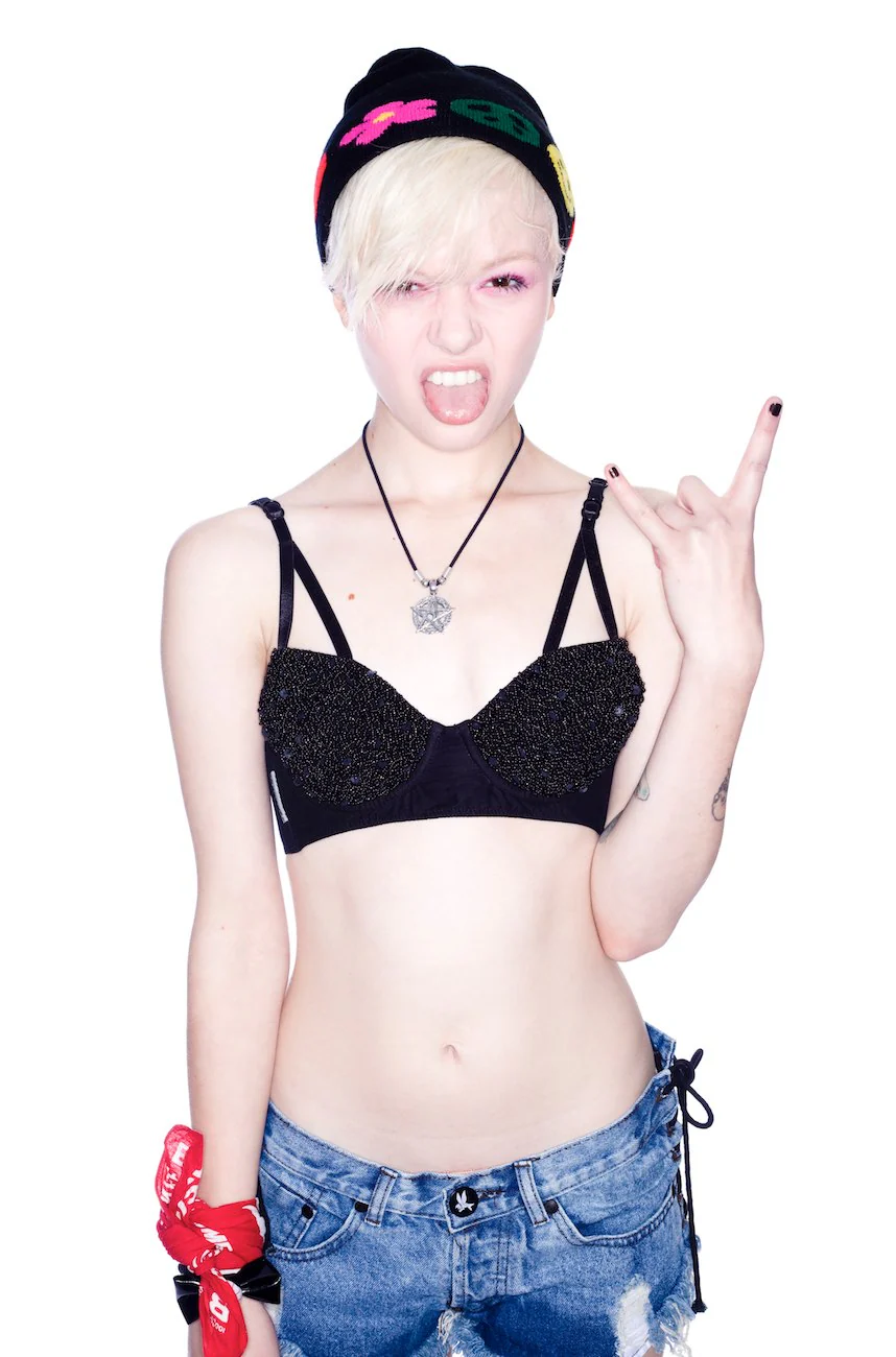 Thumbnail 3